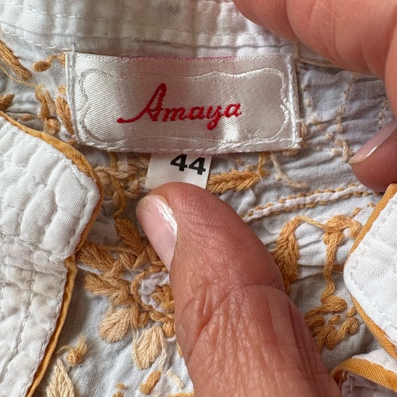 Indian Amaya embroidered Tunic - Picture 5 of 9